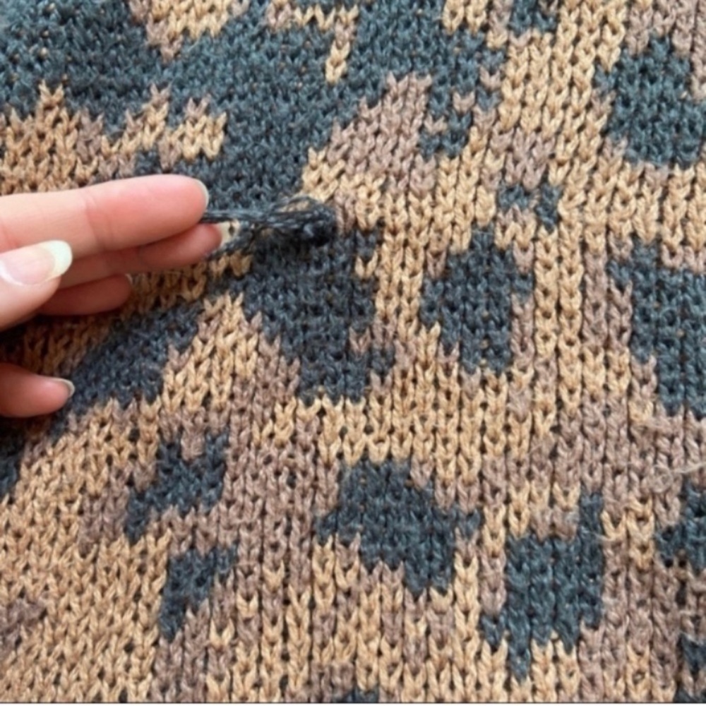 Aerie leopard knit sweater - Picture 3 of 7